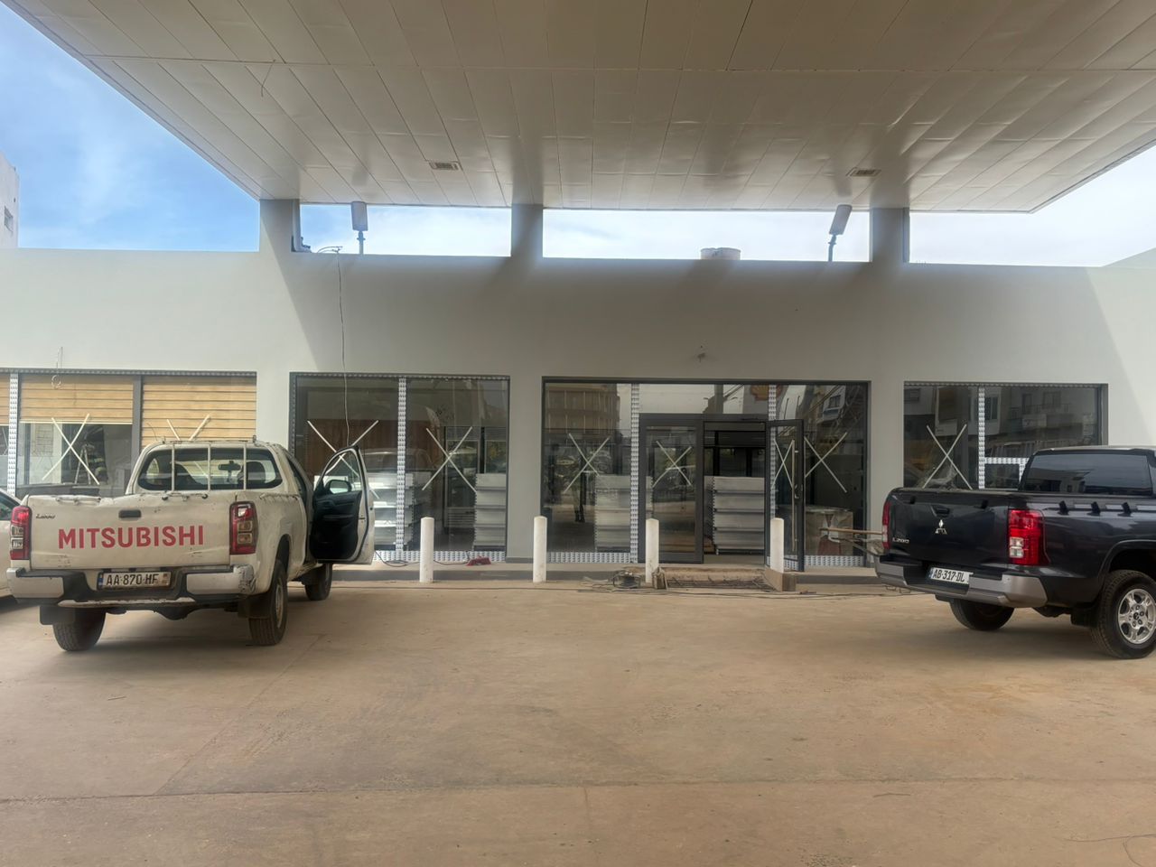 Boutique station Shell à sedima keur massar